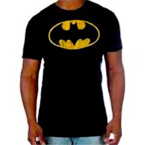 BATMAN Retro Caped Crusader T Shirt Black Yellow Mens XL